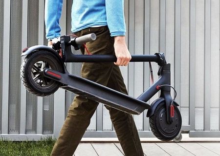 Electric Scooter 18MPH 7.8aH Strongest battery(15-20 mile range) Electric Scooter 18MPH 7.8aH Strongest battery(15-20 mile range)