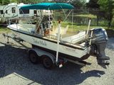 18' BOSTON WHALER '85 OUTRAGE CENTER CONSOLE 115HP YAMAHA 4 STROKE 18' BOSTON WHALER '85 OUTRAGE CENTER CONSOLE 115HP YAMAHA 4 STROKE